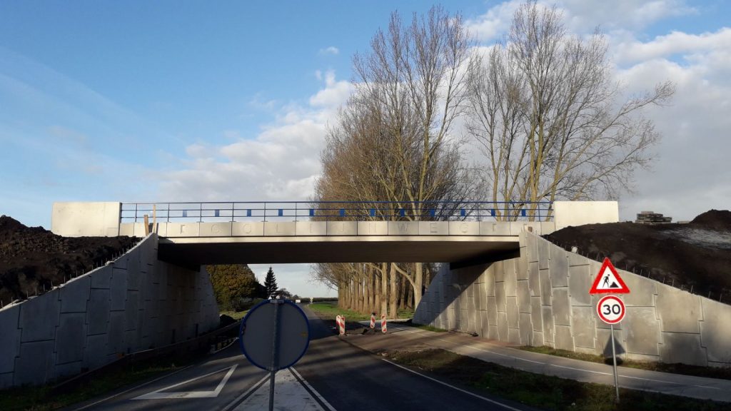 Drie kunstwerken in De Passage in Dronten